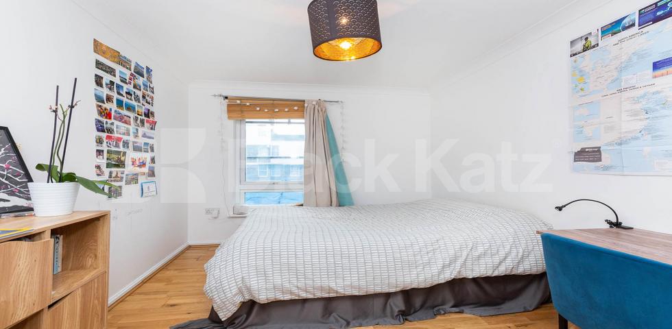 			2 Bedroom, 1 bath, 1 reception Apartment			 Church Road N1, Essex Road